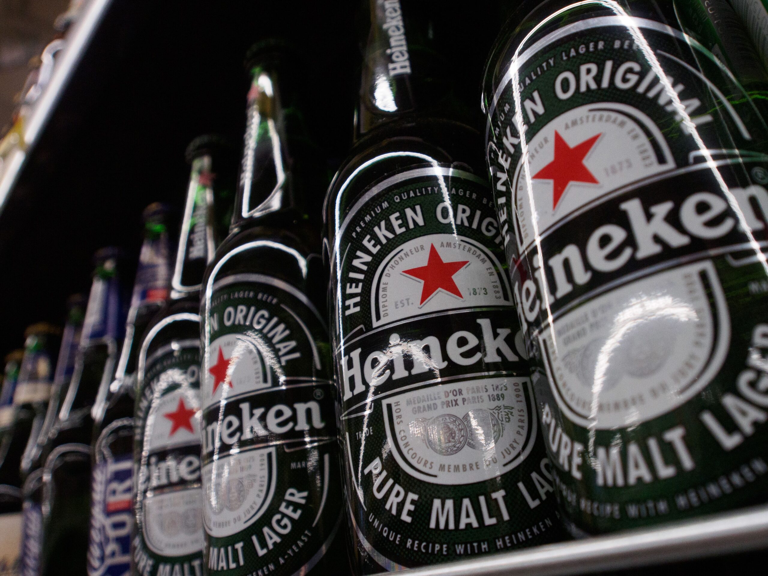 Bere Heineken Sursa foto CNN