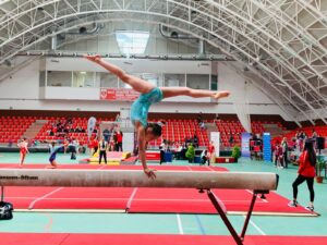 Gimnastă participantă la cupa „Nadia Comăneci”, sursa foto: arhiva personală