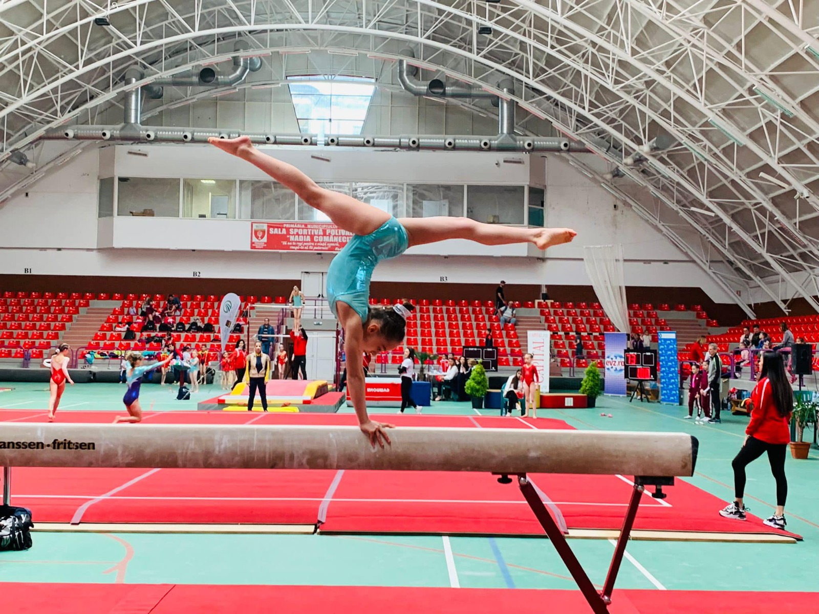 Gimnastă participantă la cupa „Nadia Comăneci”, sursa foto: arhiva personală