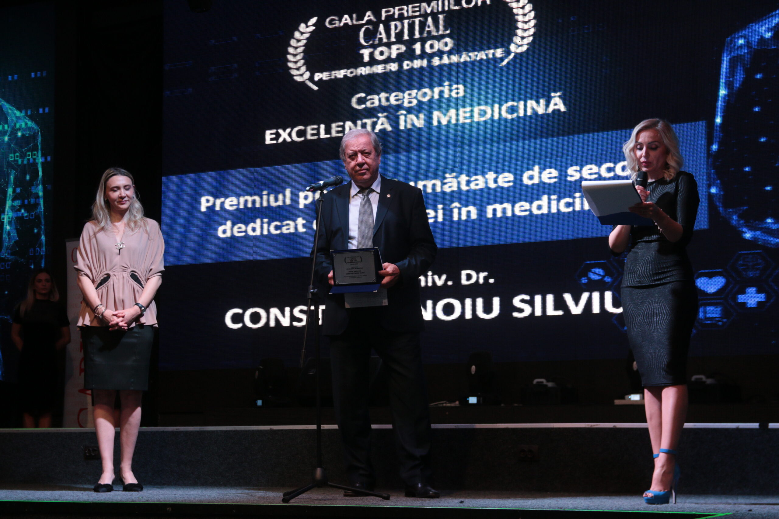 Prof. Univ. Dr. Constantinoiu Silviu Sursa foto Arhiva personala