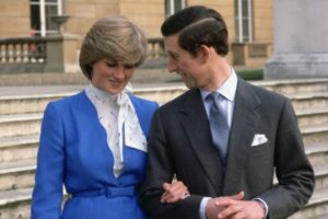 Ziua în care Prințesa Diana și Charles și-au fpcut publică logodna Sursa foto DCNews