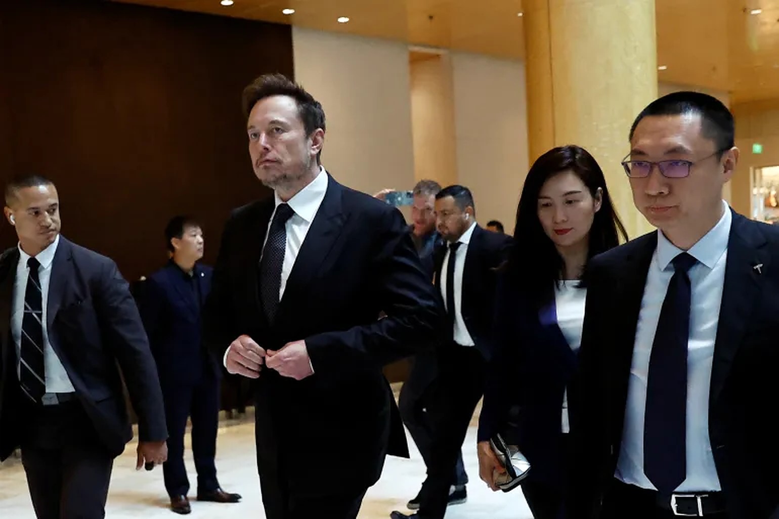 Elon Musk vizită în China Sursă foto Al Jazeera