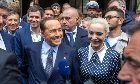 silvio berlusconi iubita (sursă foto: romaniatv.net)