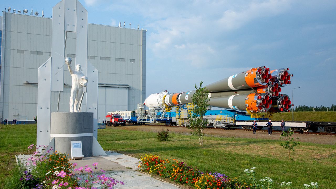 Rusia a lansat o rachetă care transportă o sondă pe lună
