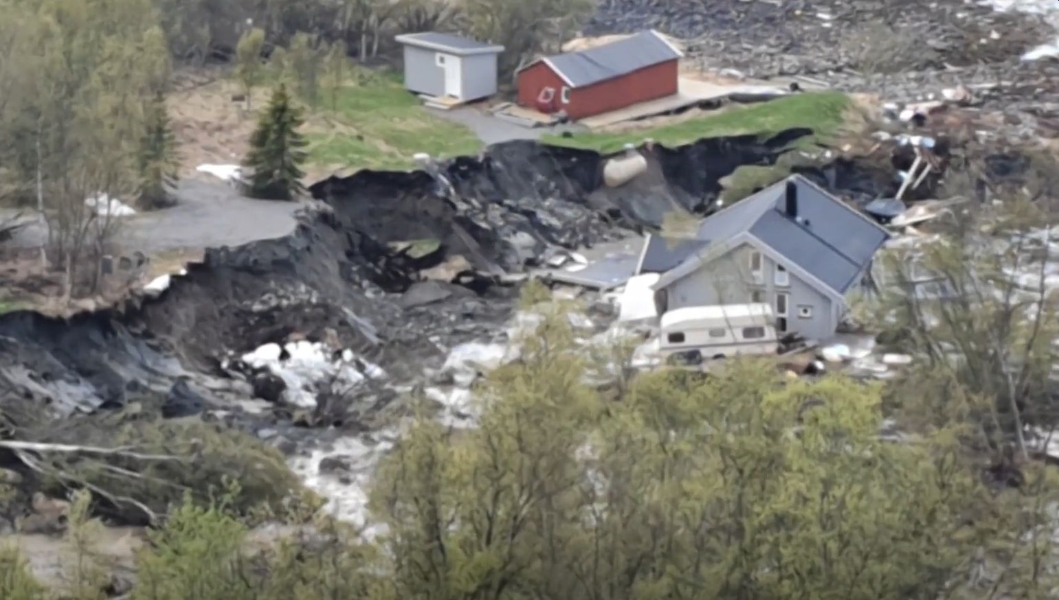 Alunecările de teren au cauzat evacuarea a sute de persoane în sudul Norvegiei