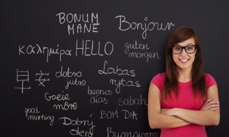 Românii, interesați să învețe mai multe limbi străine. Care este cea mai căutată
