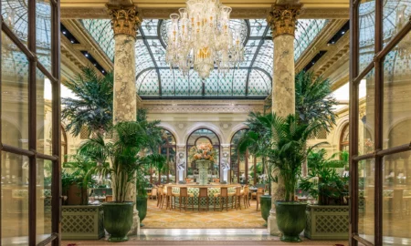 Cele mai luxoase hoteluri din întreaga lume. Peisaje de vis și locuri unice