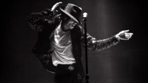 Pălăria purtată de Michael Jackson, vândută la o licitație. Cât costă obiectul de colecție