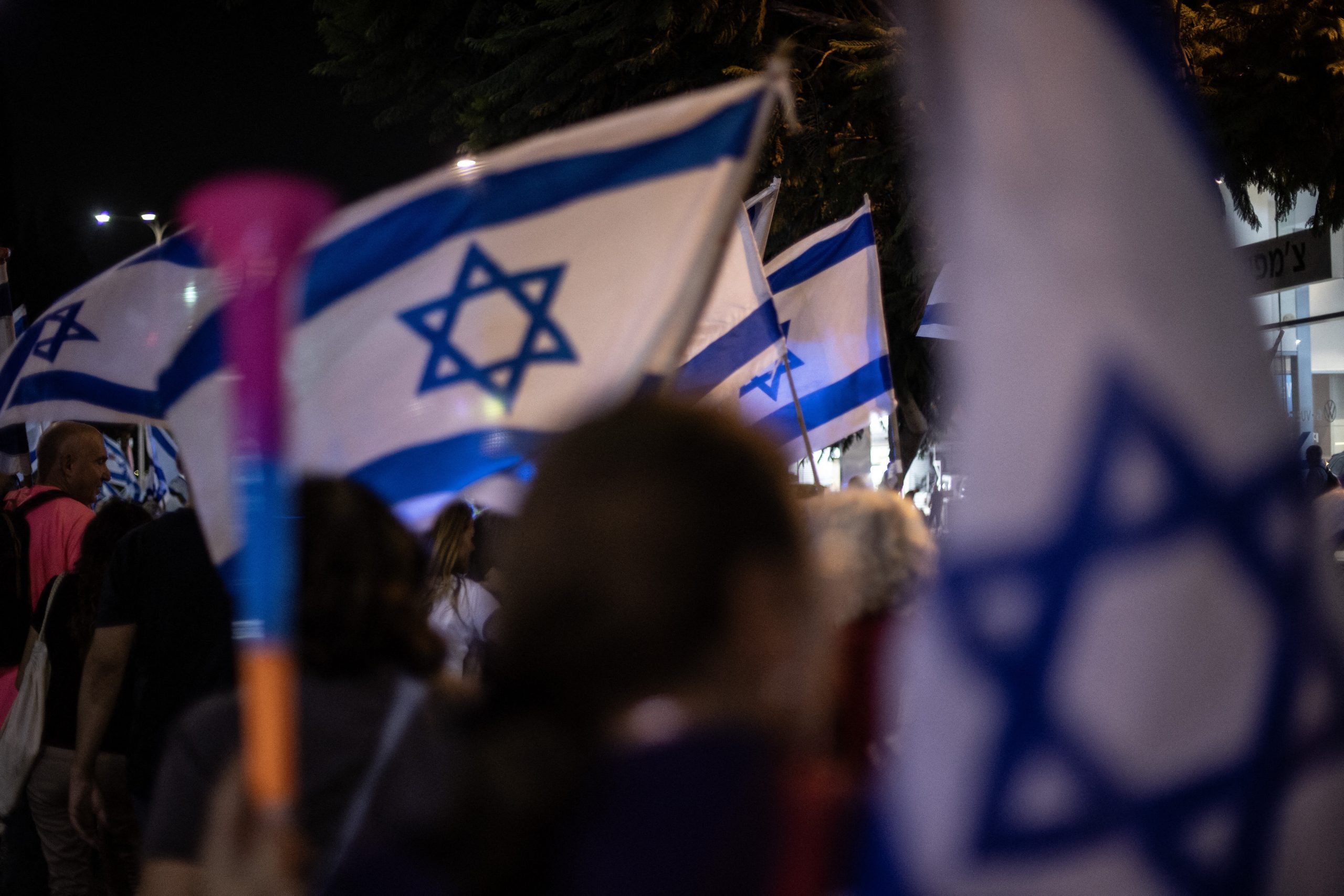 Românii, prinși în Israel. Apel disperat pentru a se întoarce acasă