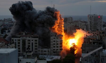 Susținătorii palestinienilor și ai Israelului protestează și se roagă în timp ce războiul se intensifică