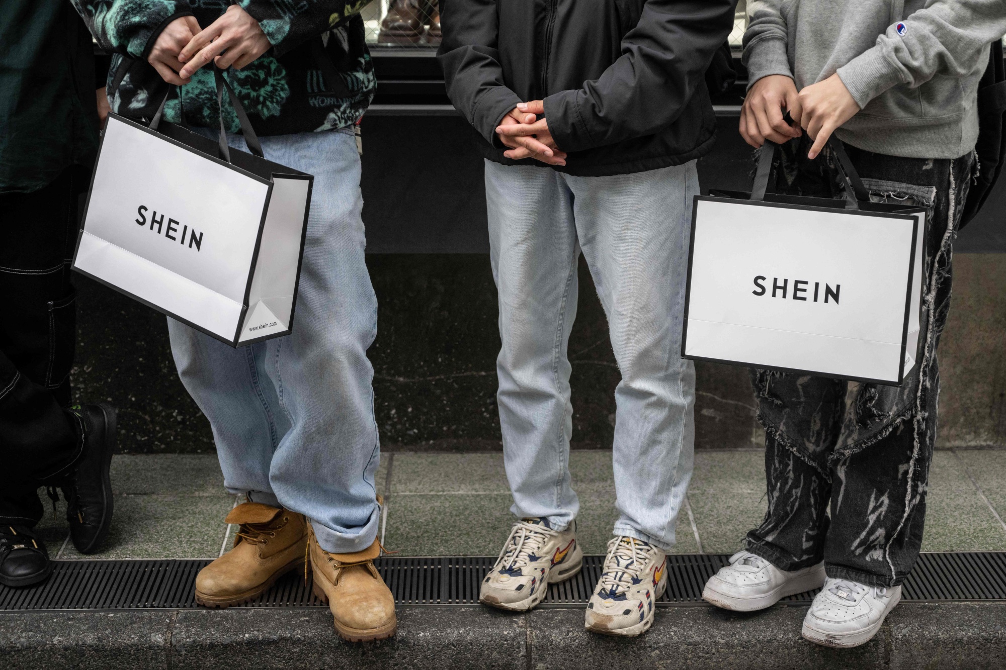 Shein, colaborare cu Forever 21. Când va fi lansată noua colecție de haine