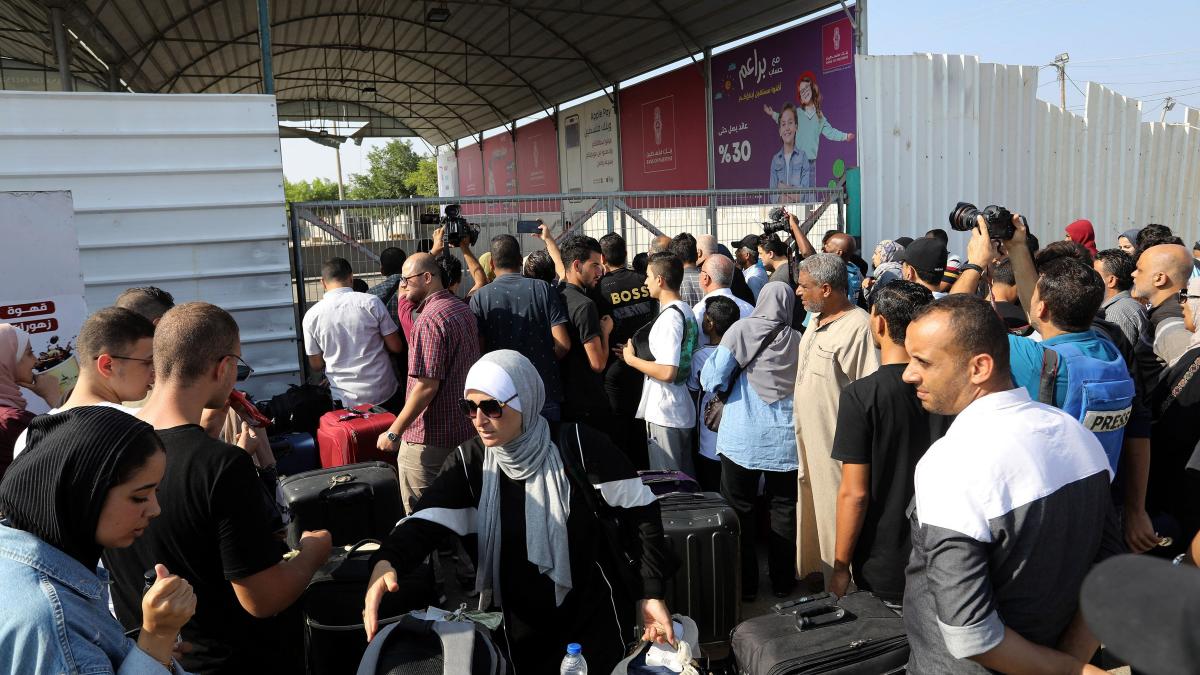 Anunțul MAE. 100 de români vor fi evacuați astăzi din Gaza