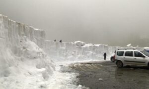 Bâlea Lac, România: Stratul de zăpadă atinge aproape 1,5 metri în mijlocul primăverii