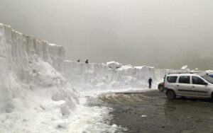 Bâlea Lac, România: Stratul de zăpadă atinge aproape 1,5 metri în mijlocul primăverii