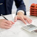 Evaluarea unui imobil (Sursă foto: Shutterstock )