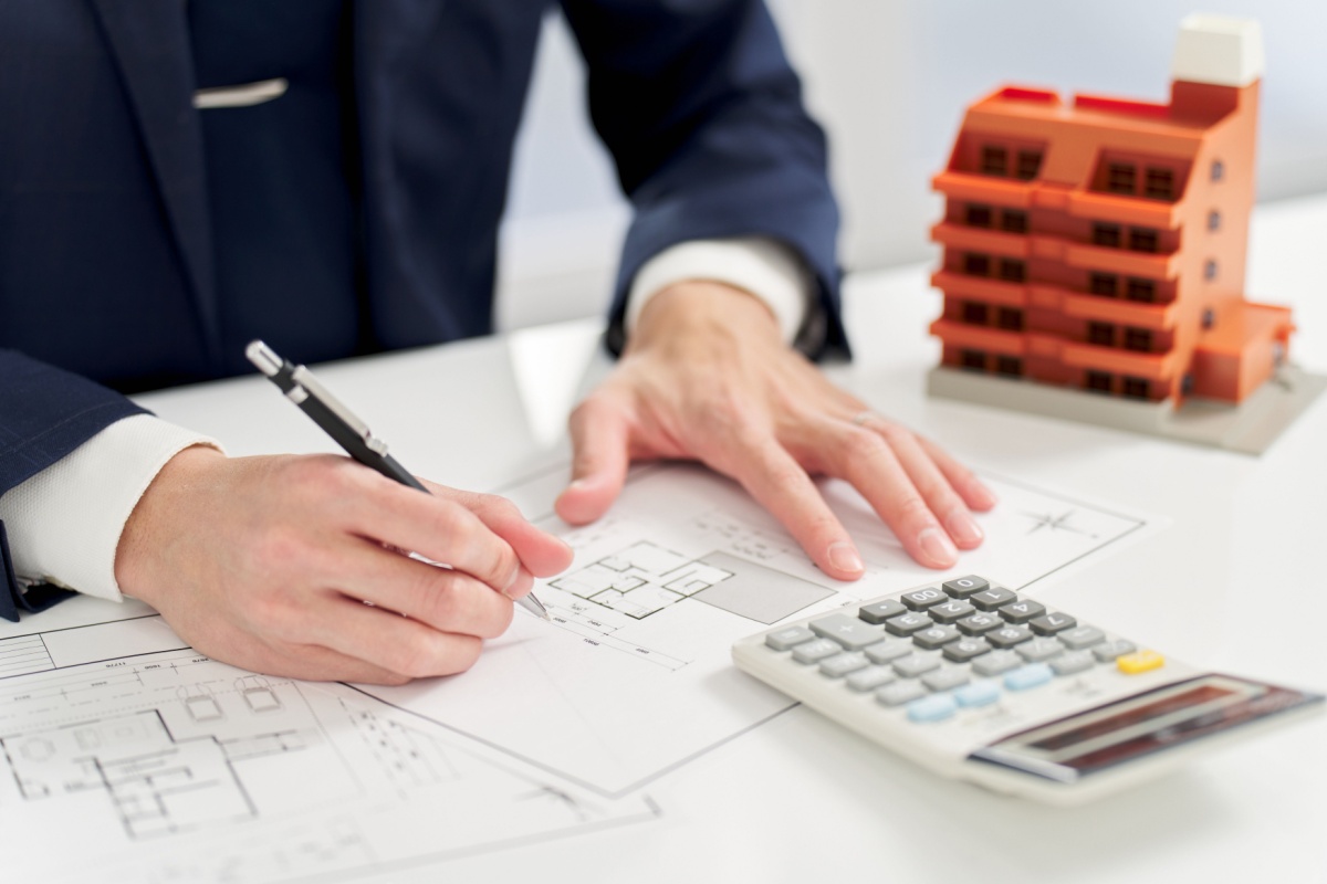 Evaluarea unui imobil (Sursă foto: Shutterstock )
