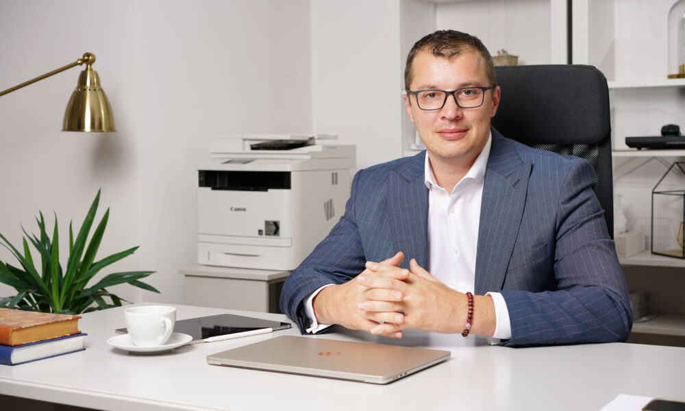 Răzvan Popescu, specializat în materia legilor de fond funciar (sursă foto: arhiva companiei)