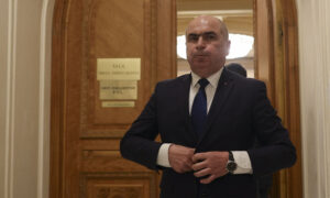 Căderea Guvernului Bolojan, subiect de speculații în presa rusă
