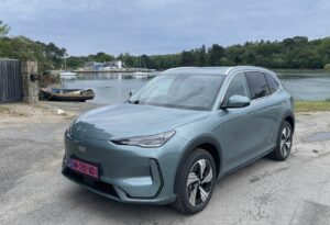 Geely E5, noul SUV electric care promite peste 450 km autonomie și preț atractiv în Franța