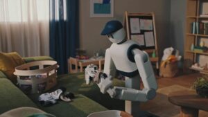 Memo, robotul care spală vase și calcă rufe, promite să ajungă în case din 2026